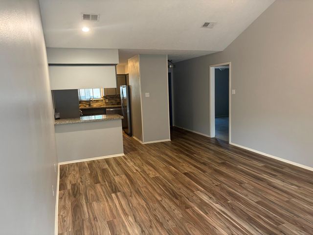 17 Capewood Court, The Woodlands, TX 77381