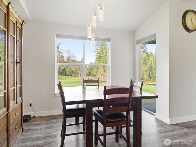 38512 Mountain Highway E, Eatonville, WA 98328