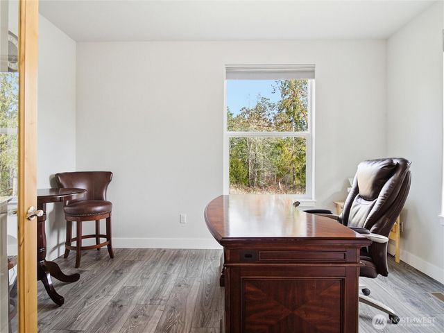 38512 Mountain Highway E, Eatonville, WA 98328