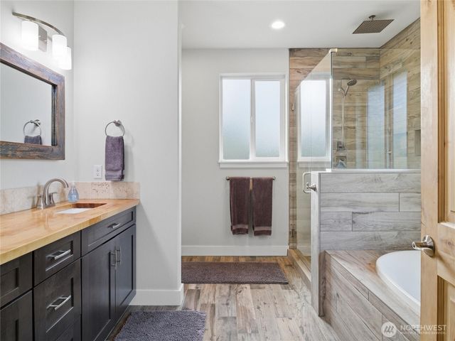 38512 Mountain Highway E, Eatonville, WA 98328