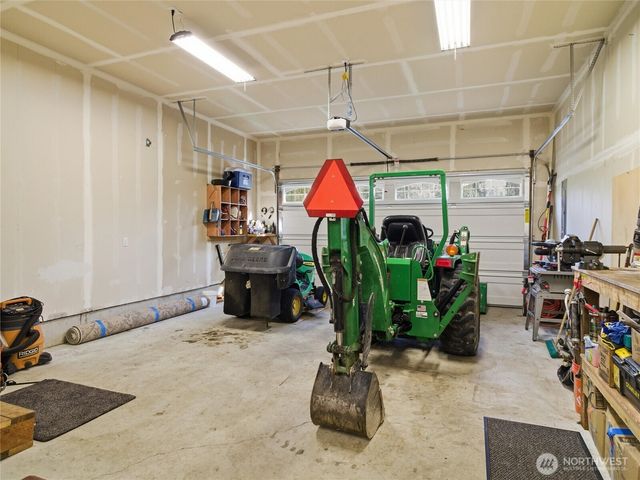 38512 Mountain Highway E, Eatonville, WA 98328