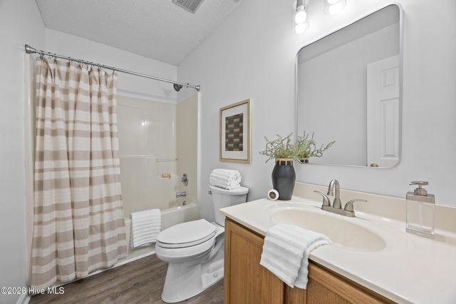 6611 Stoddard Road, Wilmington, NC 28412