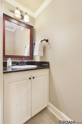 13298 Brookcrest Dr, Walker, LA 70785