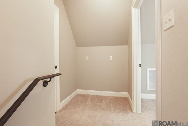 13298 Brookcrest Dr, Walker, LA 70785