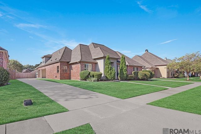 13298 Brookcrest Dr, Walker, LA 70785