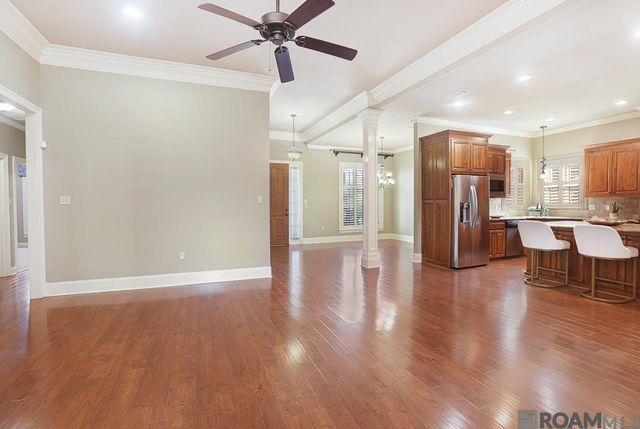 13298 Brookcrest Dr, Walker, LA 70785