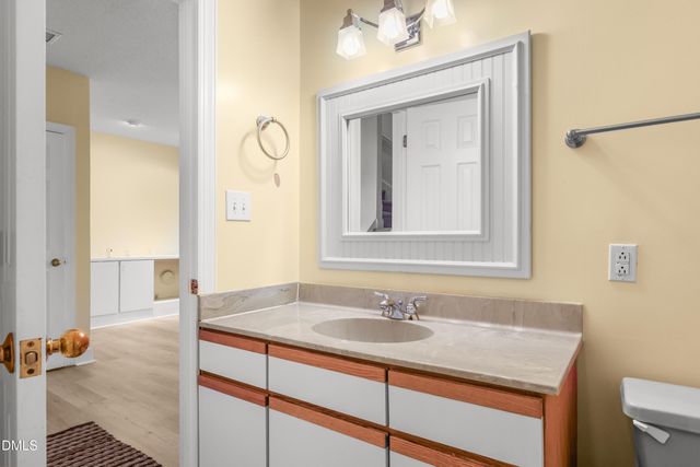 109 East Wind Lane, Cary, NC 27518
