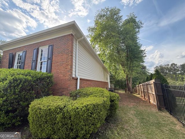 3607 Hampstead Lane NE, Roswell, GA 30075