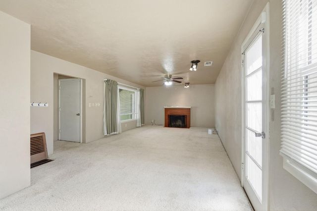 1322-1324 Del Rey Ave, Modesto, CA 95350