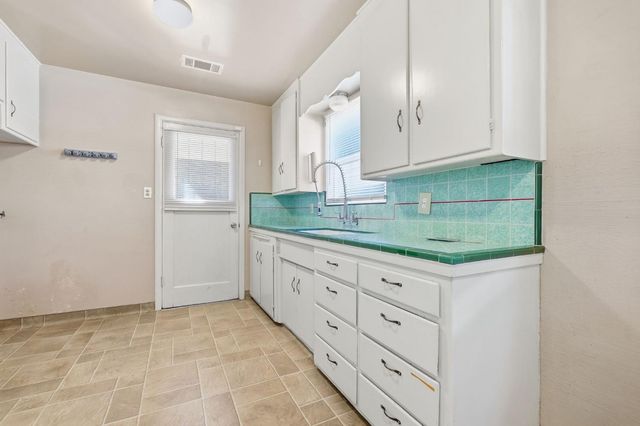 1322-1324 Del Rey Ave, Modesto, CA 95350