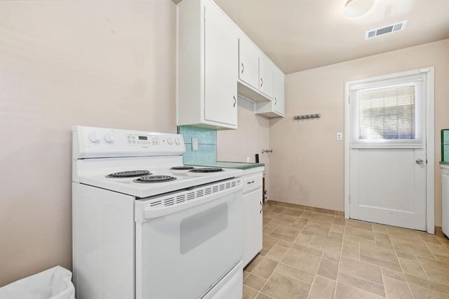1322-1324 Del Rey Ave, Modesto, CA 95350