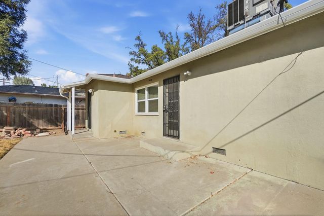 1322-1324 Del Rey Ave, Modesto, CA 95350