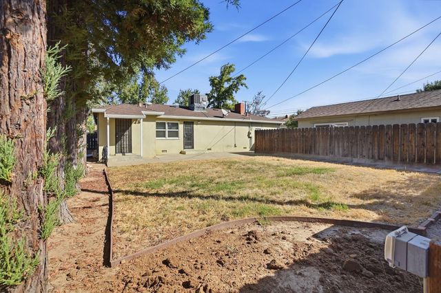 1322-1324 Del Rey Ave, Modesto, CA 95350