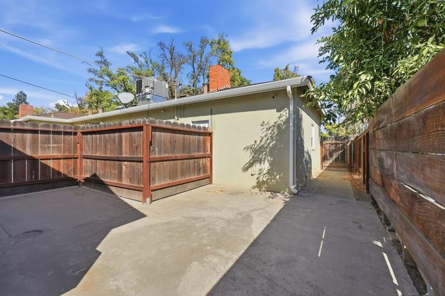 1322-1324 Del Rey Ave, Modesto, CA 95350