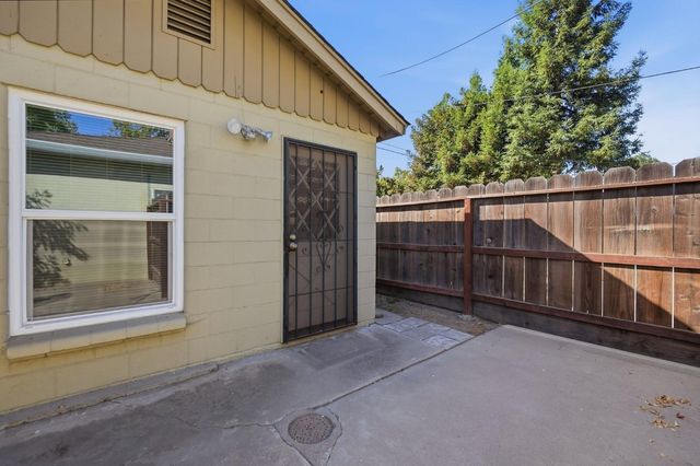 1322-1324 Del Rey Ave, Modesto, CA 95350
