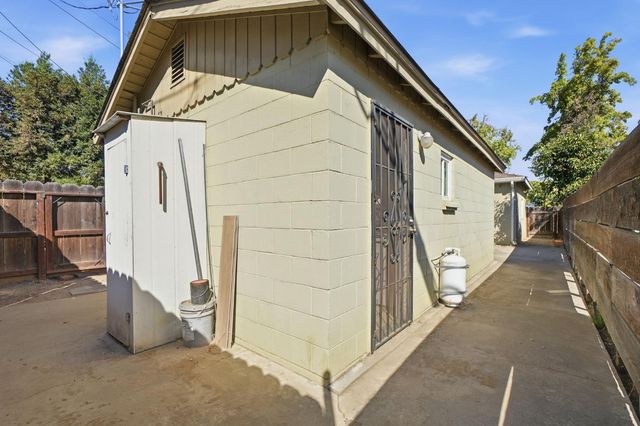 1322-1324 Del Rey Ave, Modesto, CA 95350