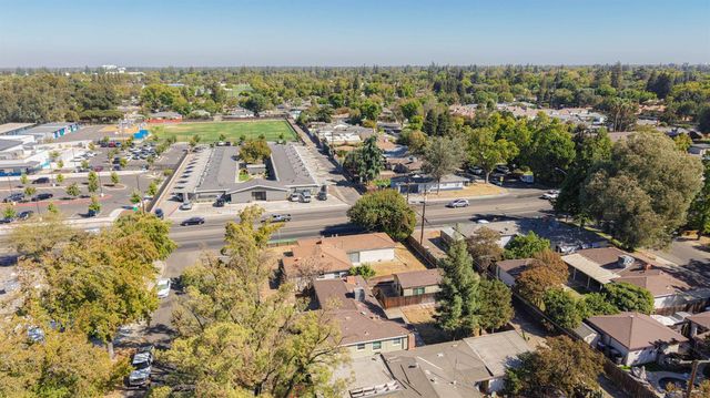 1322-1324 Del Rey Ave, Modesto, CA 95350
