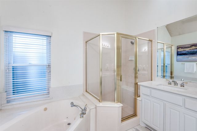 3752 Park Place, Addison, TX 75001