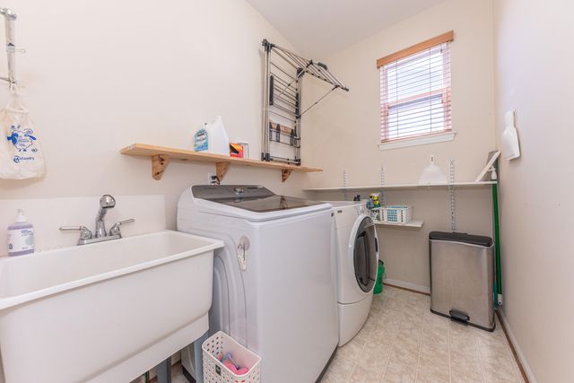 6343 Anna Drive, Belleville, MI 48111