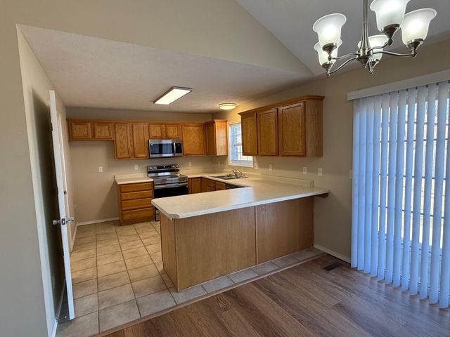 485 Hill Billy Lane, Hollister, MO 65672