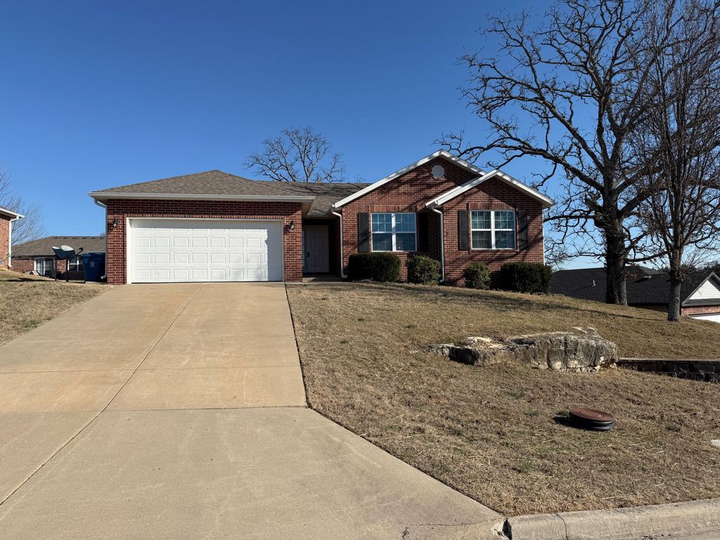 485 Hill Billy Lane, Hollister, MO 65672