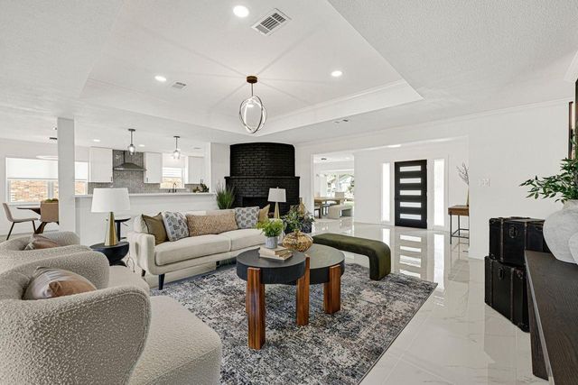 2415 Moss Hill Drive, Houston, TX 77080