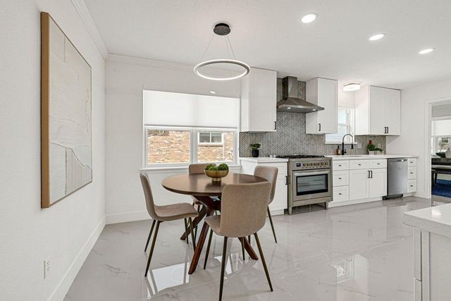 2415 Moss Hill Drive, Houston, TX 77080