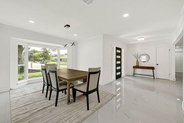 2415 Moss Hill Drive, Houston, TX 77080