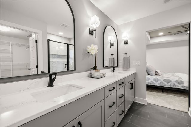 1252 S Radley Street, West Des Moines, IA 50266