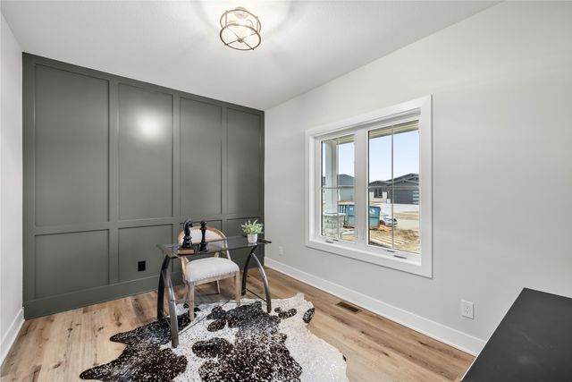 1252 S Radley Street, West Des Moines, IA 50266