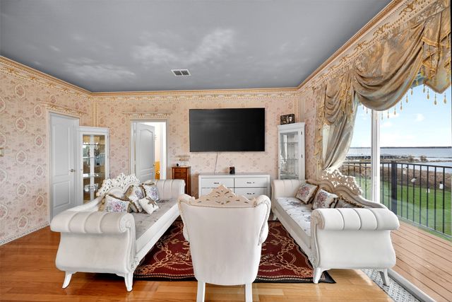 5218 Lake Terrace Court, Garland, TX 75043