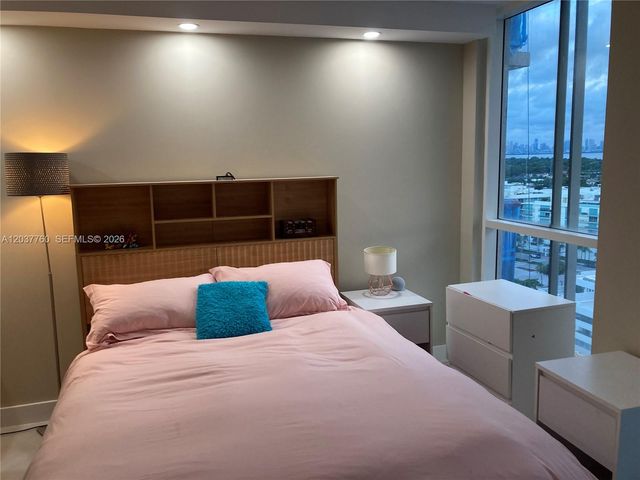 6767 Collins Avenue 1701, Miami Beach, FL 33141