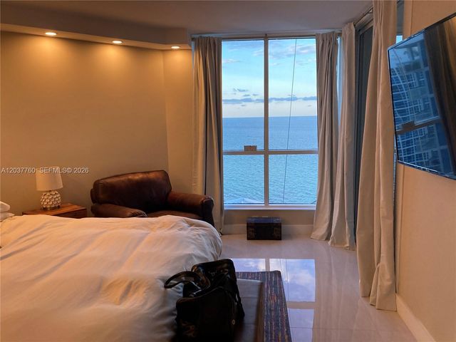 6767 Collins Avenue 1701, Miami Beach, FL 33141