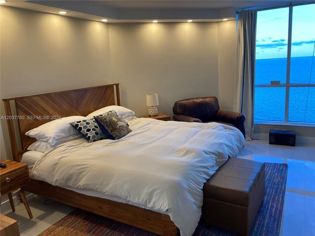 6767 Collins Avenue 1701, Miami Beach, FL 33141