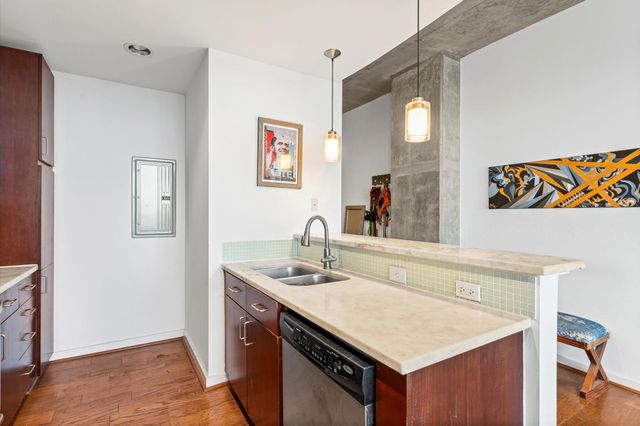 5925 Almeda Road 11315, Houston, TX 77004