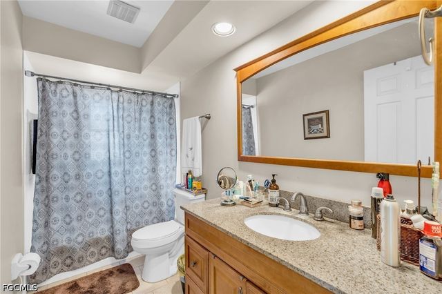 1210 Riverbend DR, Labelle, FL 33935