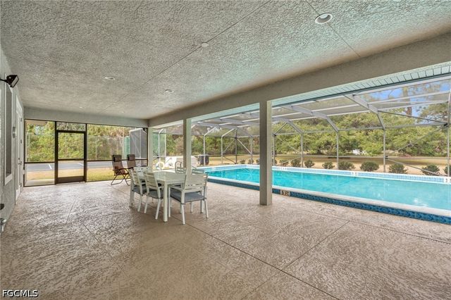 1210 Riverbend DR, Labelle, FL 33935
