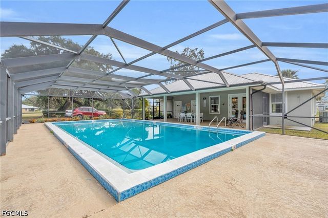 1210 Riverbend DR, Labelle, FL 33935