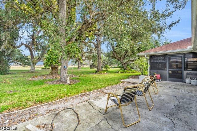 1210 Riverbend DR, Labelle, FL 33935
