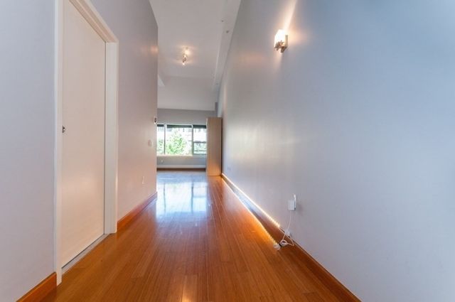 290 Pleasant St 208, Watertown, MA 02472