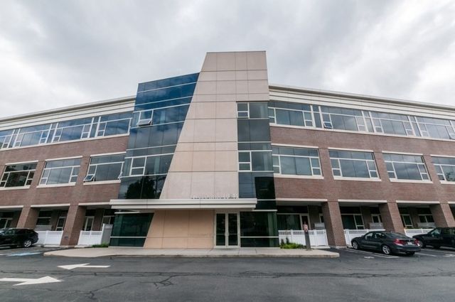 290 Pleasant St 208, Watertown, MA 02472