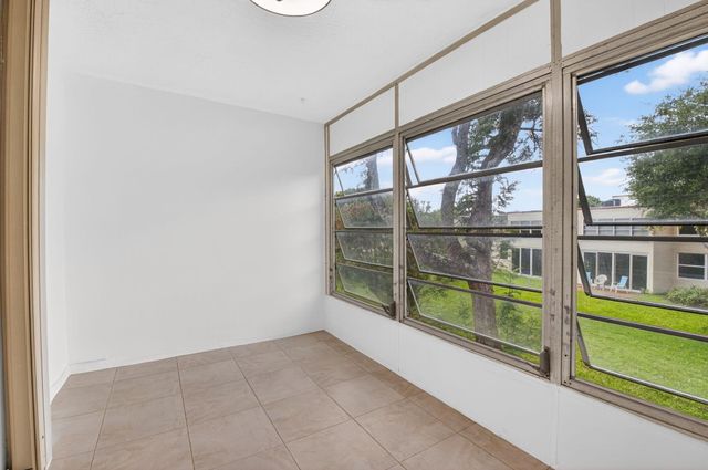 10 Willowbrook Lane 207, Delray Beach, FL 33446