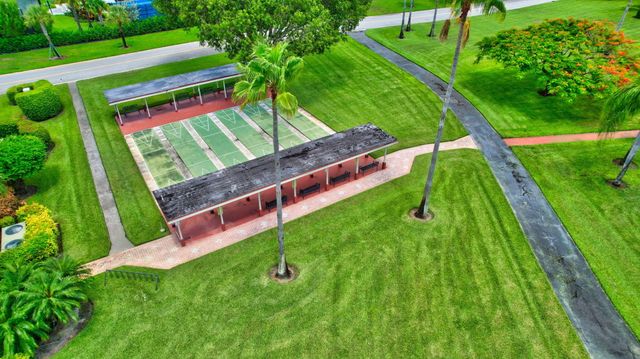 10 Willowbrook Lane 207, Delray Beach, FL 33446