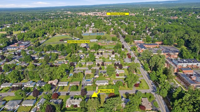 7 Macarthur Drive, Saratoga Springs, NY 12866