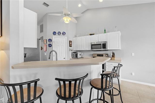 209 SE 20th CT, Cape Coral, FL 33990