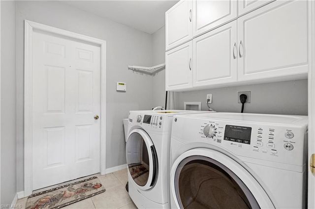 209 SE 20th CT, Cape Coral, FL 33990