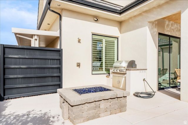 2274 E FIELDSTONE CIR, St. George, UT 84790