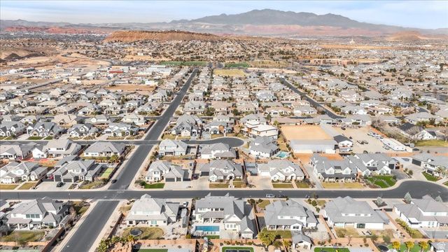 2274 E FIELDSTONE CIR, St. George, UT 84790