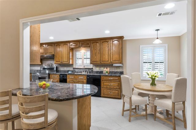 6603 Kury Lane, Houston, TX 77008