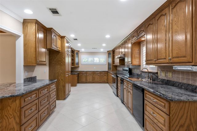 6603 Kury Lane, Houston, TX 77008